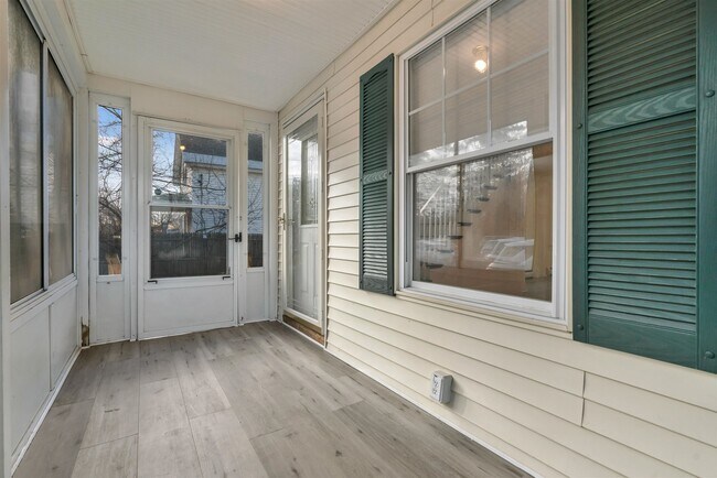 Foto del edificio - 132 NH-108