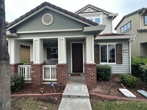 Building Photo - 725 N Claret Ln