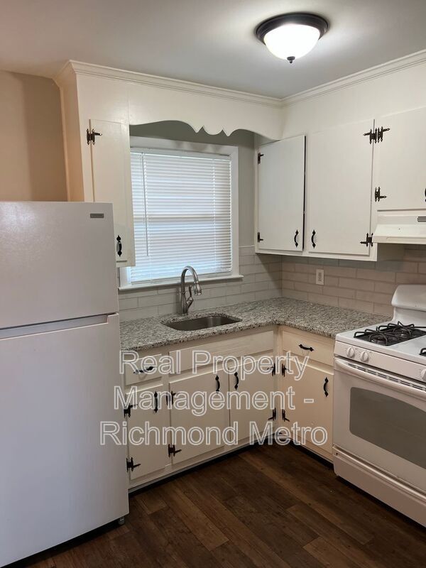 Foto del edificio - 1140 Shuford Ave