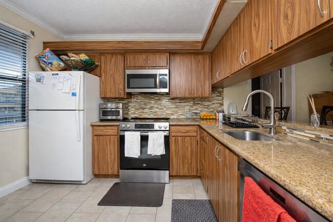 Foto del edificio - 3515 Village Blvd
