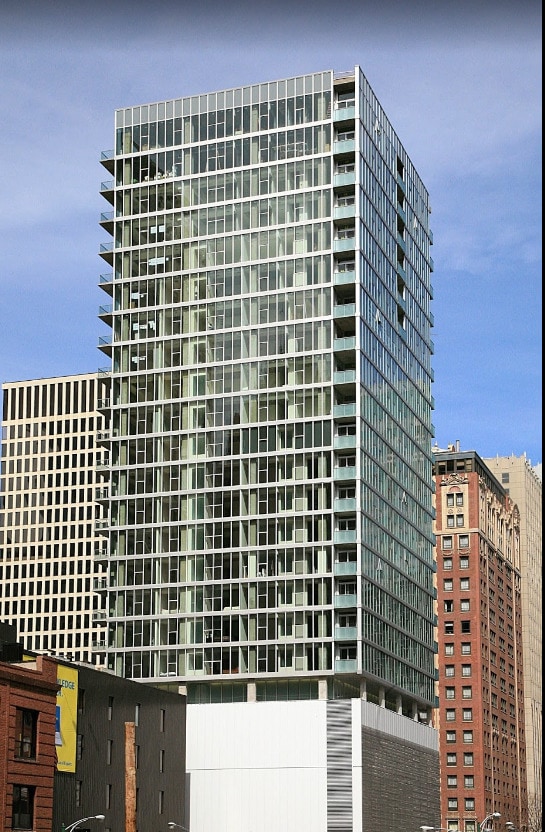 Building Photo - 550 N St Clair St