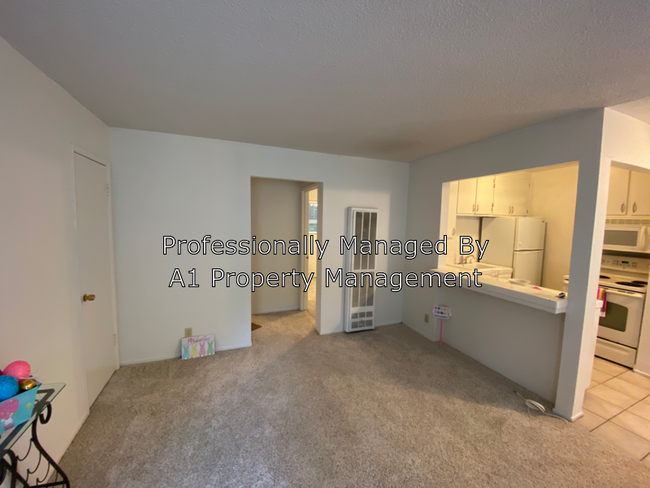 Building Photo - 614 17th St