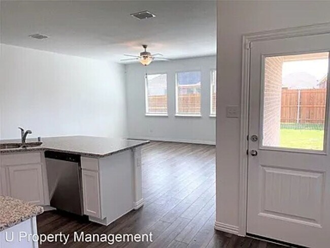 Building Photo - Beautiful 4-Bedroom Home with Open Floor Plan & Covered Patio
