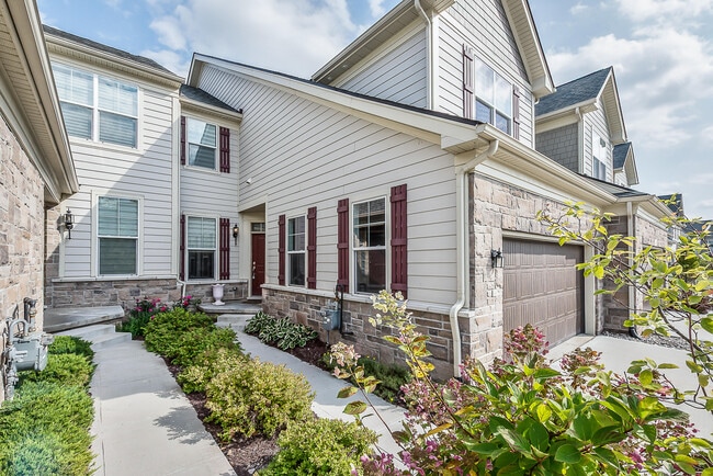 Building Photo - 3075 N Spurway Dr