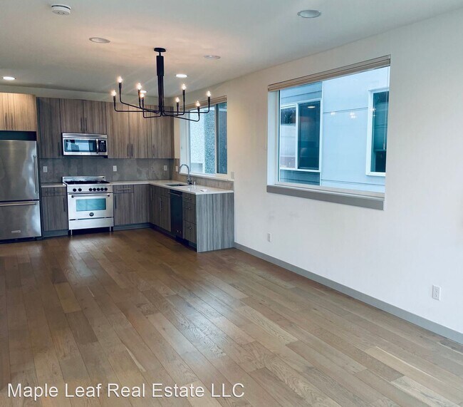 Building Photo - 3 br, 2 bath House - 5433 California Ave S...