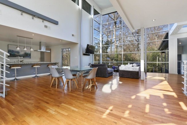 Building Photo - 5 bedroom in Atlanta GA 30309