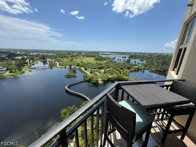 Foto del edificio - 14380 Riva Del Lago Dr
