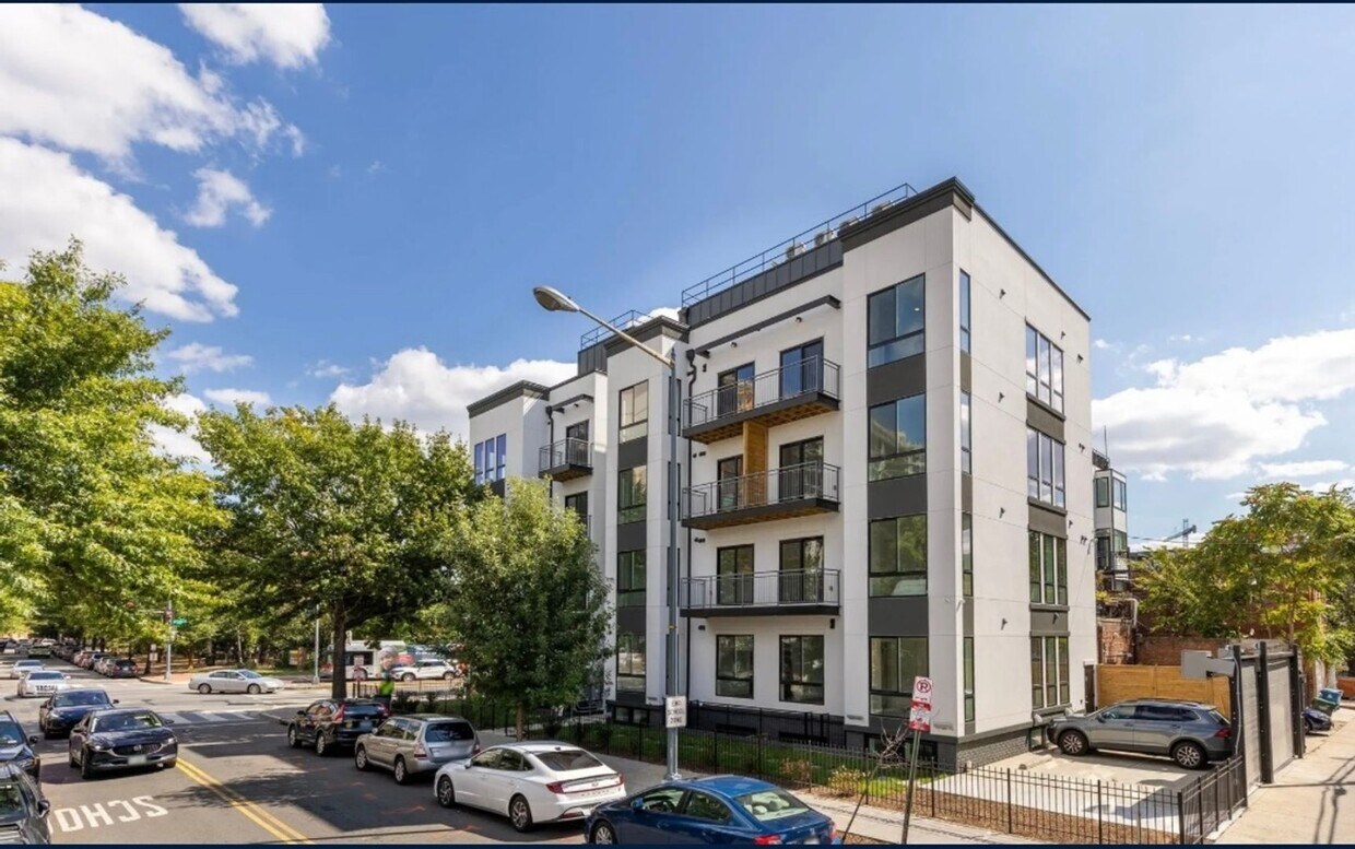 Primary Photo - Modern 2BR Condo in NoMa