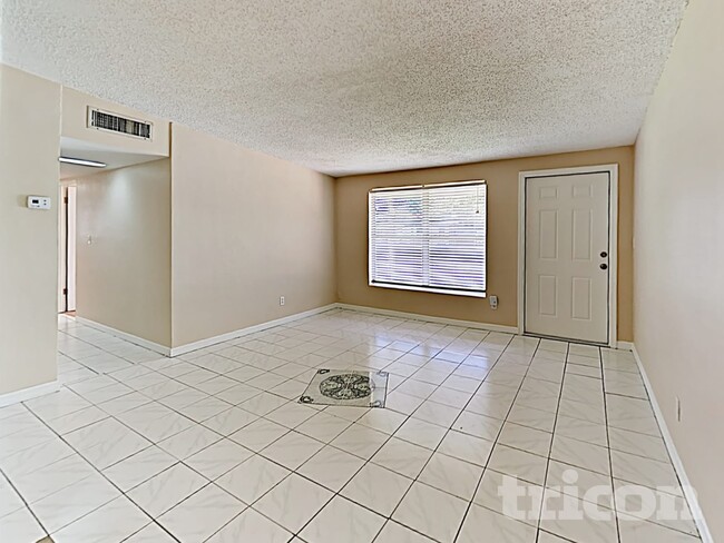 Building Photo - 3463 Arbutus Ln