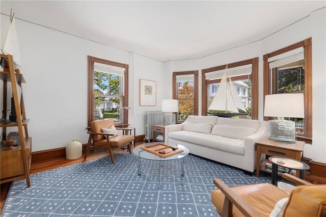 Building Photo - 14 Greenough Pl