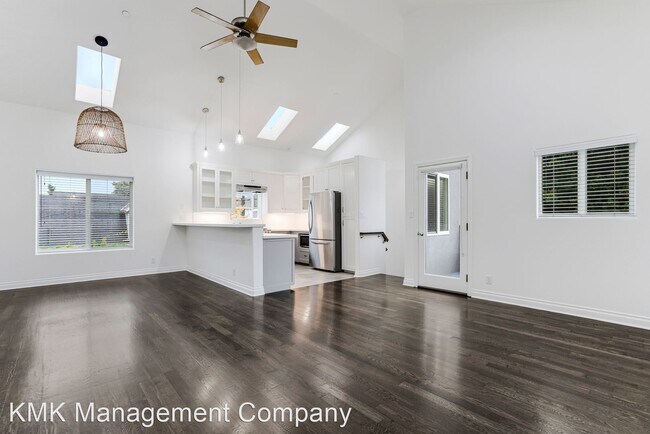 Foto del edificio - 4 br, 3 bath Apartment - 4144 & 4146 Madis...
