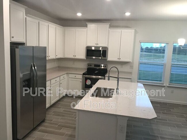 Building Photo - 9025 SW 58th Cir