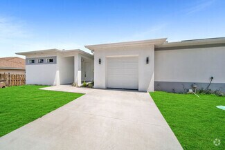 Building Photo - 4766 Nelson Dr