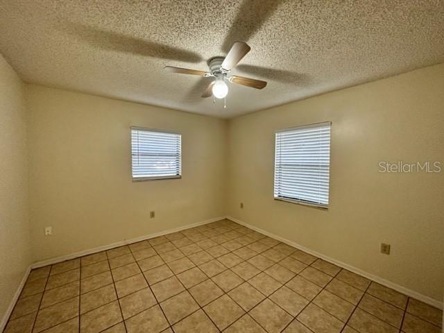 Building Photo - 32801 Lake Square Ct