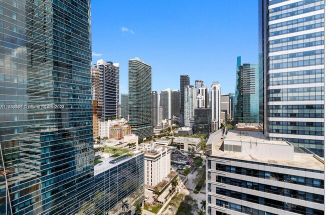 Building Photo - 1451 Brickell Ave