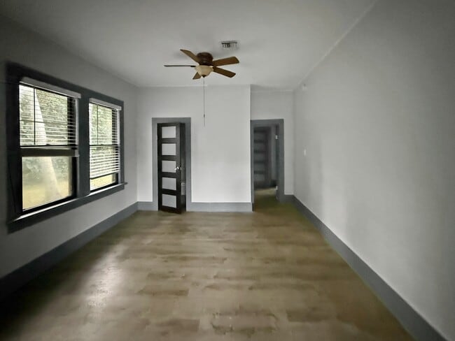 Foto del edificio - 2242 South St