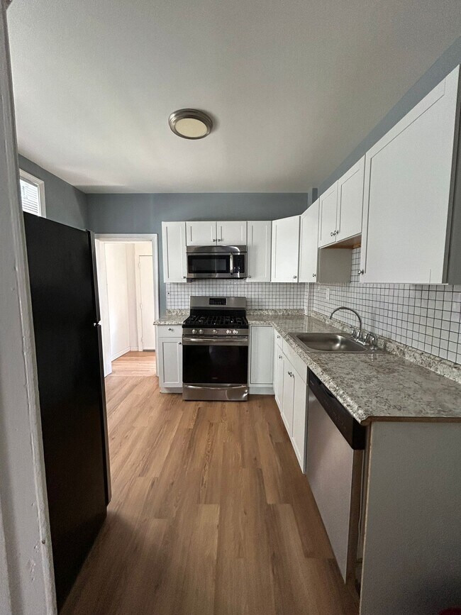 Foto del edificio - 2817 N Stillman St
