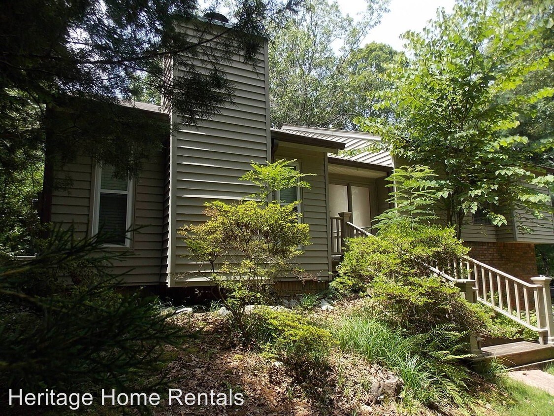 Foto principal - 4 br, 3 bath House - 6807 BROOKWOOD COURT