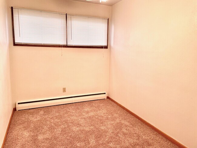 Foto del edificio - 2512 8th St N