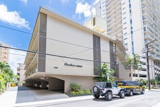 Building Photo - 2444 Tusitala St