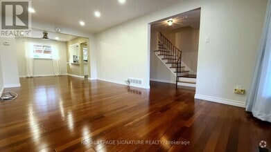 Building Photo - 10 Painswick Crescent