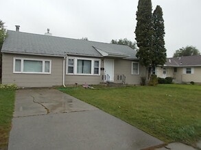 Building Photo - 1718 Avenue D