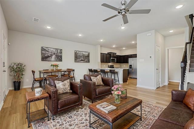 Foto del edificio - 3513 Cricket Dr