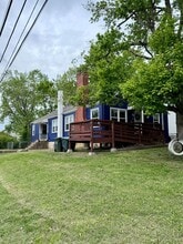 Building Photo - 62 Rose Ct