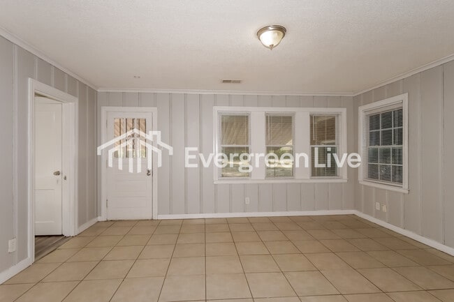 Foto del edificio - 6423 Patmore Rd