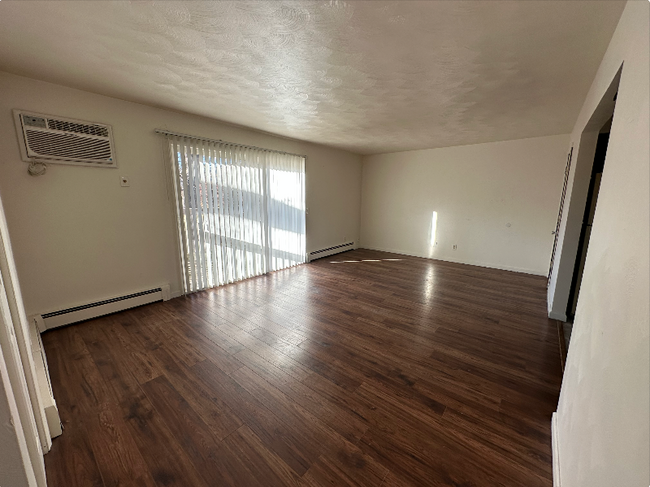 Building Photo - 6025 Oran Ave