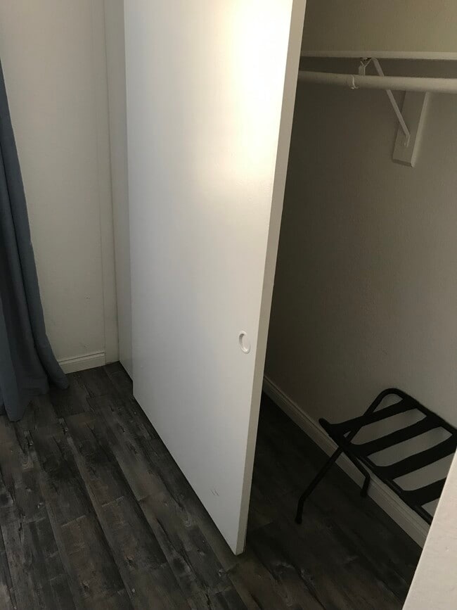 Bedroom 2 closet - 511 East Brockton Avenue
