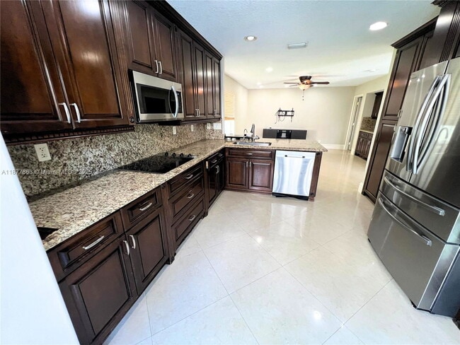 Foto del edificio - 3381 SW 51st St