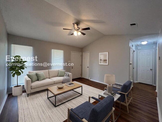 Foto del edificio - 3400 Laurelwood Dr