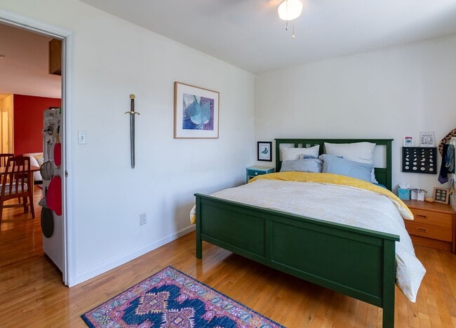 Foto del edificio - 4813 Walton Ave