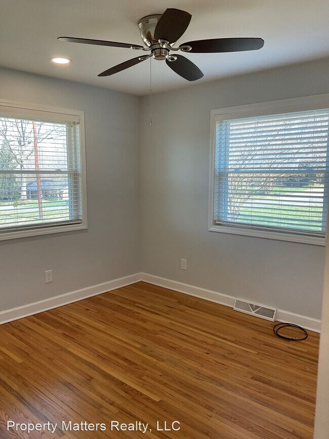 Foto del edificio - 3 br, 2 bath House - 113 Forest Drive