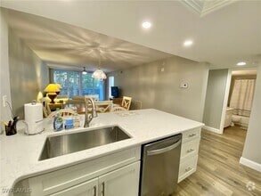 Building Photo - 290 Naples Cove Dr