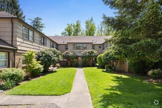 Building Photo - 6900 SW Canyon Terrace