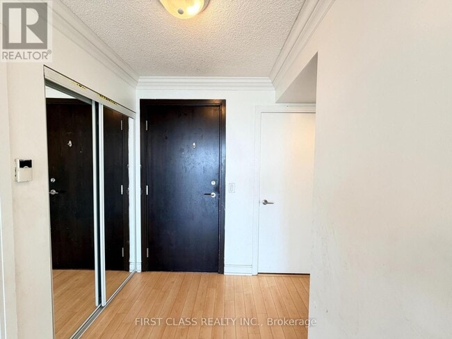 Building Photo - 238 Bonis Ave