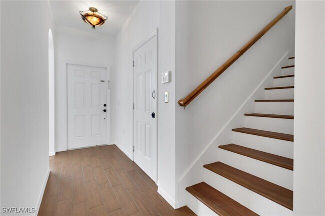 Foto del edificio - 14130 Winchester Ct