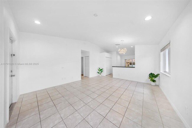 Building Photo - 709 NW 208th Way