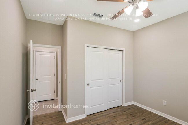 Foto del edificio - 10538 Medford Lakes Dr