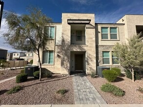 Building Photo - 1132 Heliodor Ave