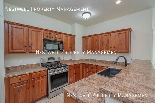 Foto del edificio - 14591 Elysian Way