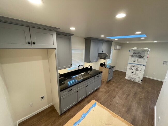 Foto del edificio - 828 N Nora Ave