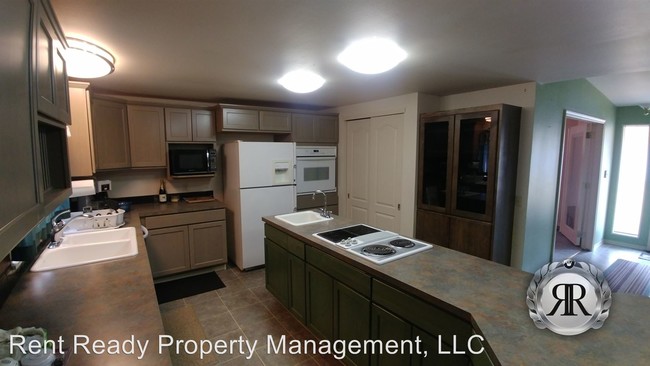 Building Photo - 3 br, 2 bath House - 7208 Tieton Dr