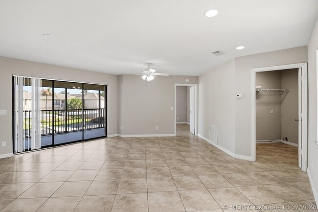 Building Photo - 2625 Heathcote Dr