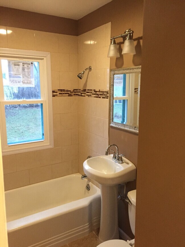 Foto del edificio - Gorgeous 3 Bedroom 1 Bathroom Home in St. Paul!