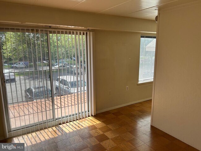 Foto del edificio - 125 Clubhouse Dr SW
