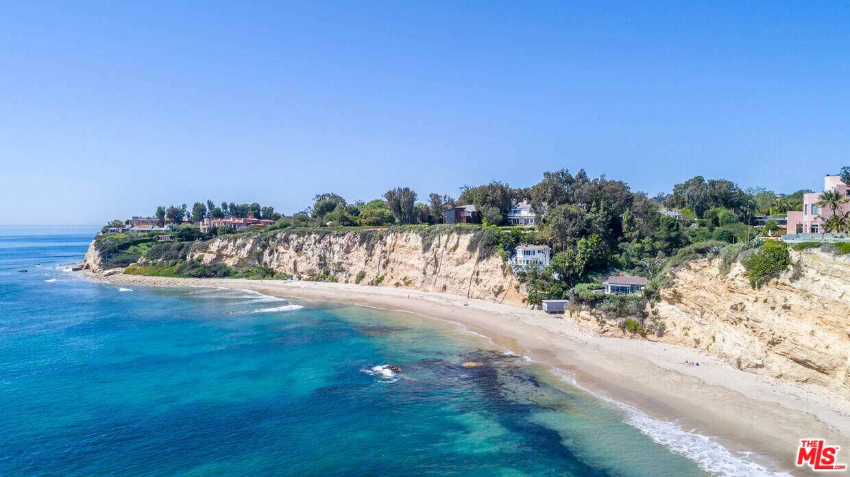 6508 Dume Dr Unit A, Malibu, CA 90265 Condo for Rent in Malibu, CA