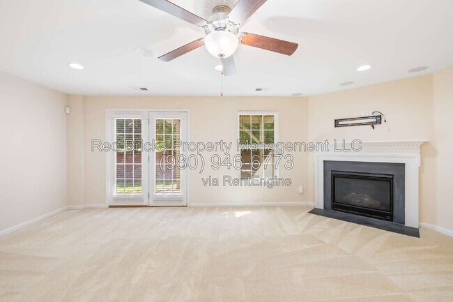 Building Photo - 2306 Rachelwood Dr